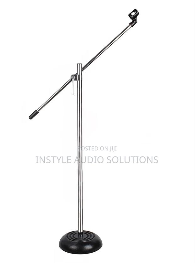 Silver Crom Adjustable Microphone Stand With Round Bass Stand.