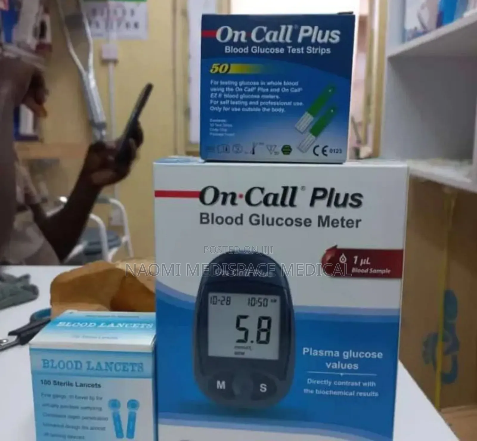 Complete Set of on Call Glucometer With Strips and Prikers