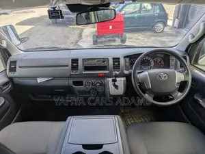 Toyota Regius 2020 White