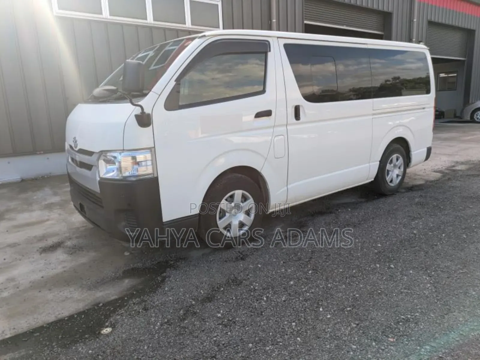 Toyota Regius 2020 White