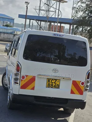 Toyota HiAce 2014 White