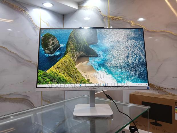 New Desktop Computer Lenovo 8GB Intel Core i3 SSD 512GB - main view