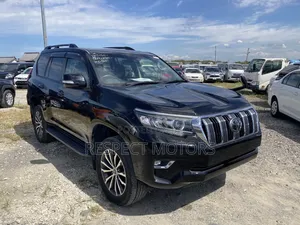 Toyota Land Cruiser Prado 2017 Black