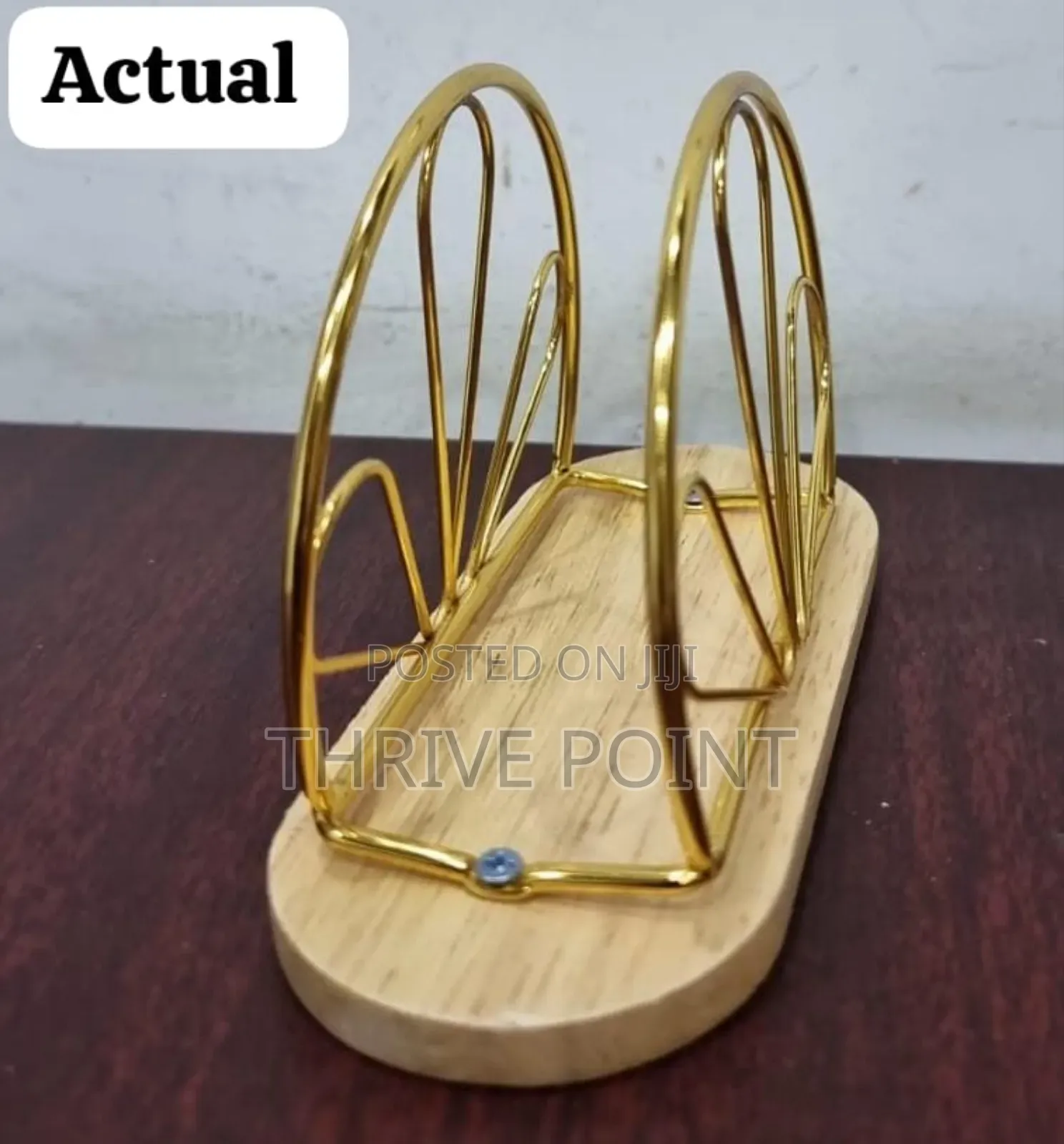 Metallic Hemisphere Bamboo Base Serviet Holder