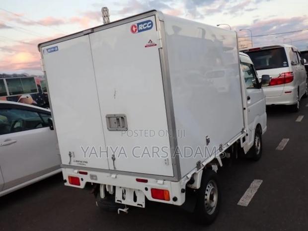 Minicab Refrigerated Mini Truck - thumbnail 3