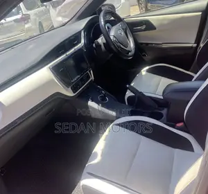 Toyota Auris 2019 Burgundy