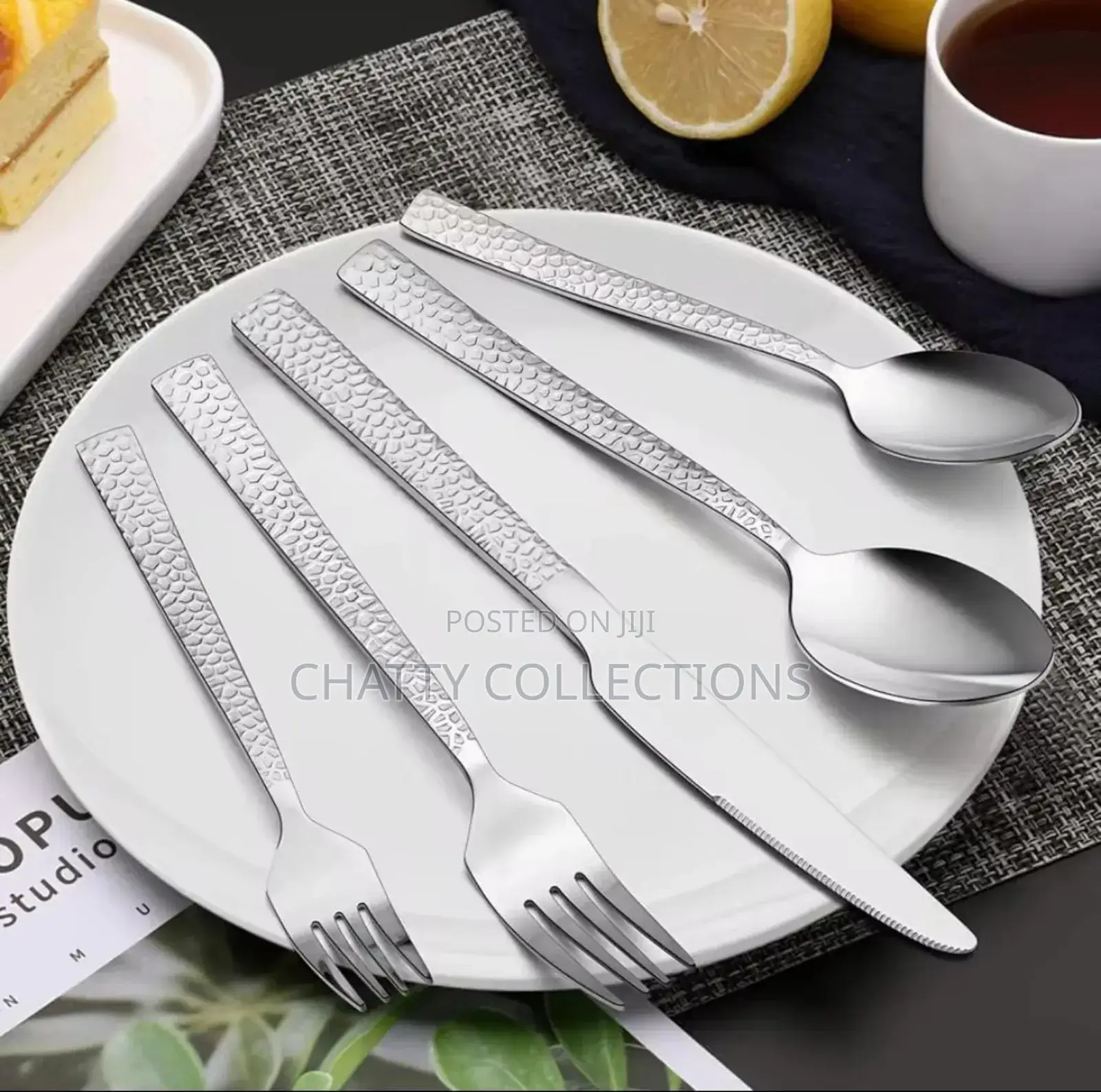 Silver 24 Piece Luxury Stainless Steel Cutlery Set