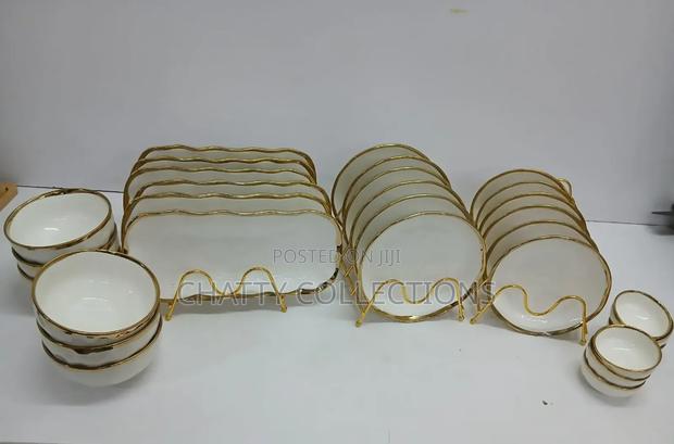 30 Pieces High Quality Gold Ceramic Dinner Set - thumbnail 2