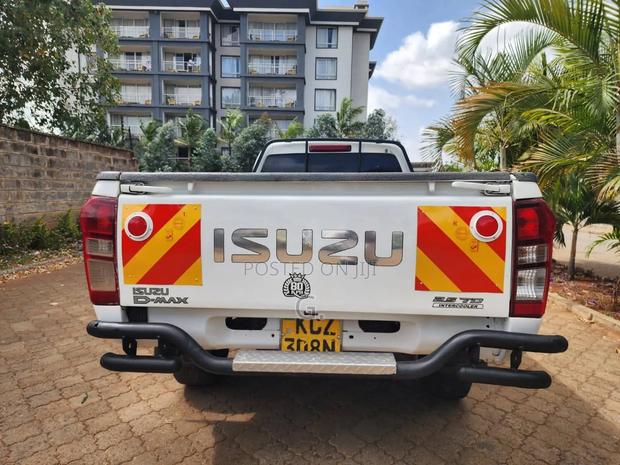 Isuzu Dmax Pick Up - thumbnail 4