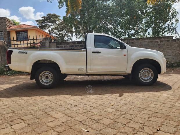 Isuzu Dmax Pick Up - thumbnail 6