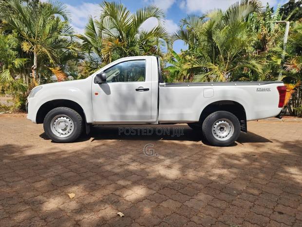 Isuzu Dmax Pick Up - thumbnail 8