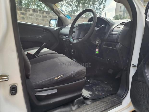 Isuzu Dmax Pick Up - thumbnail 10