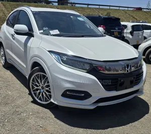 Honda Vezel 2018 White