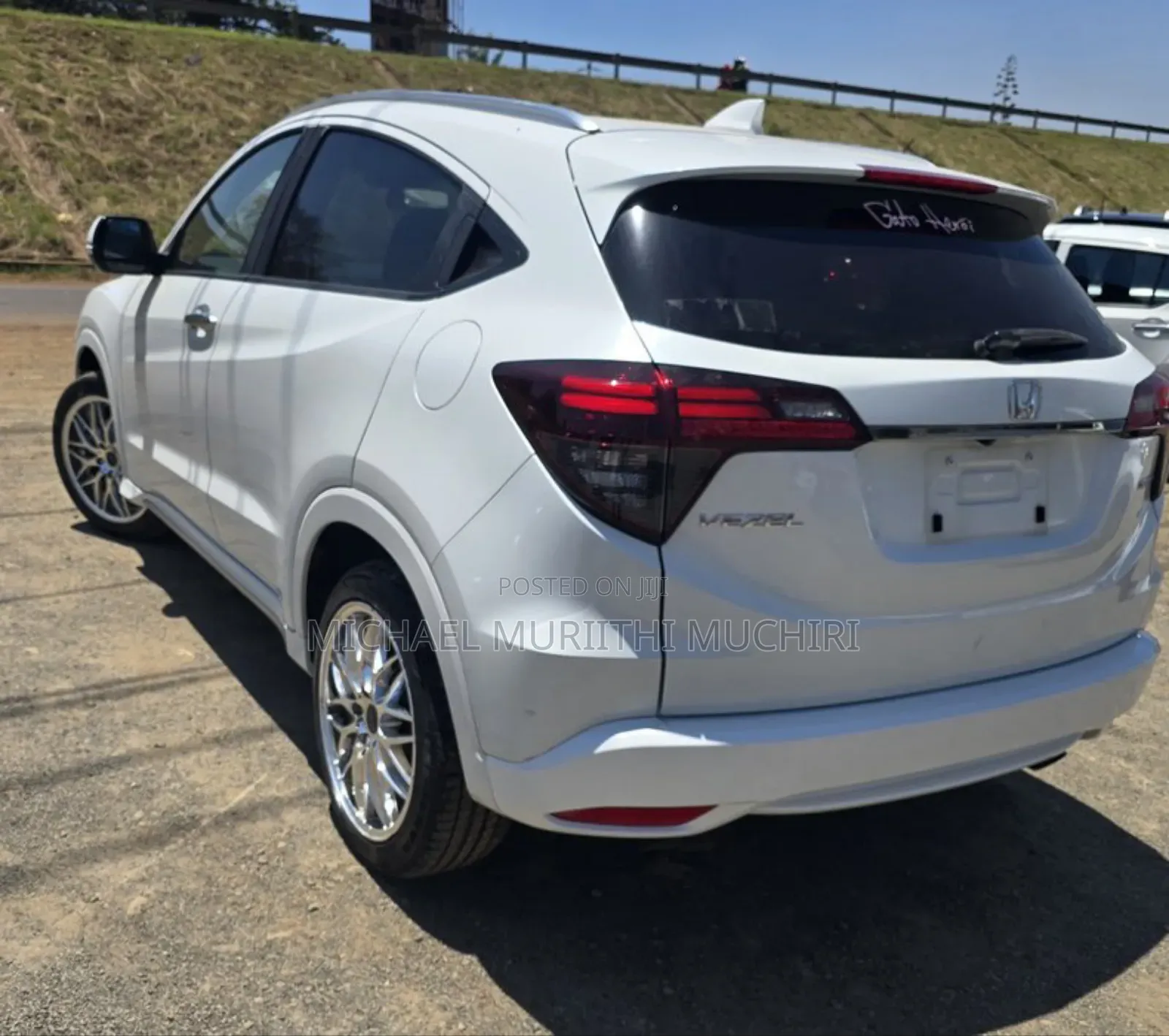 Honda Vezel 2018 White
