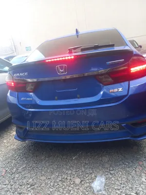 Honda Grace 2018 Blue