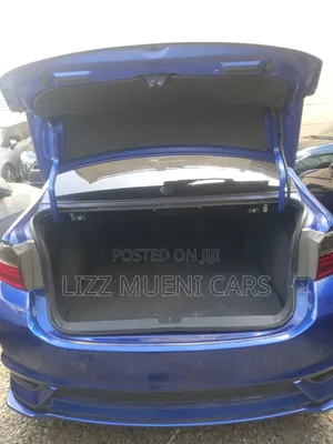 Honda Grace 2018 Blue
