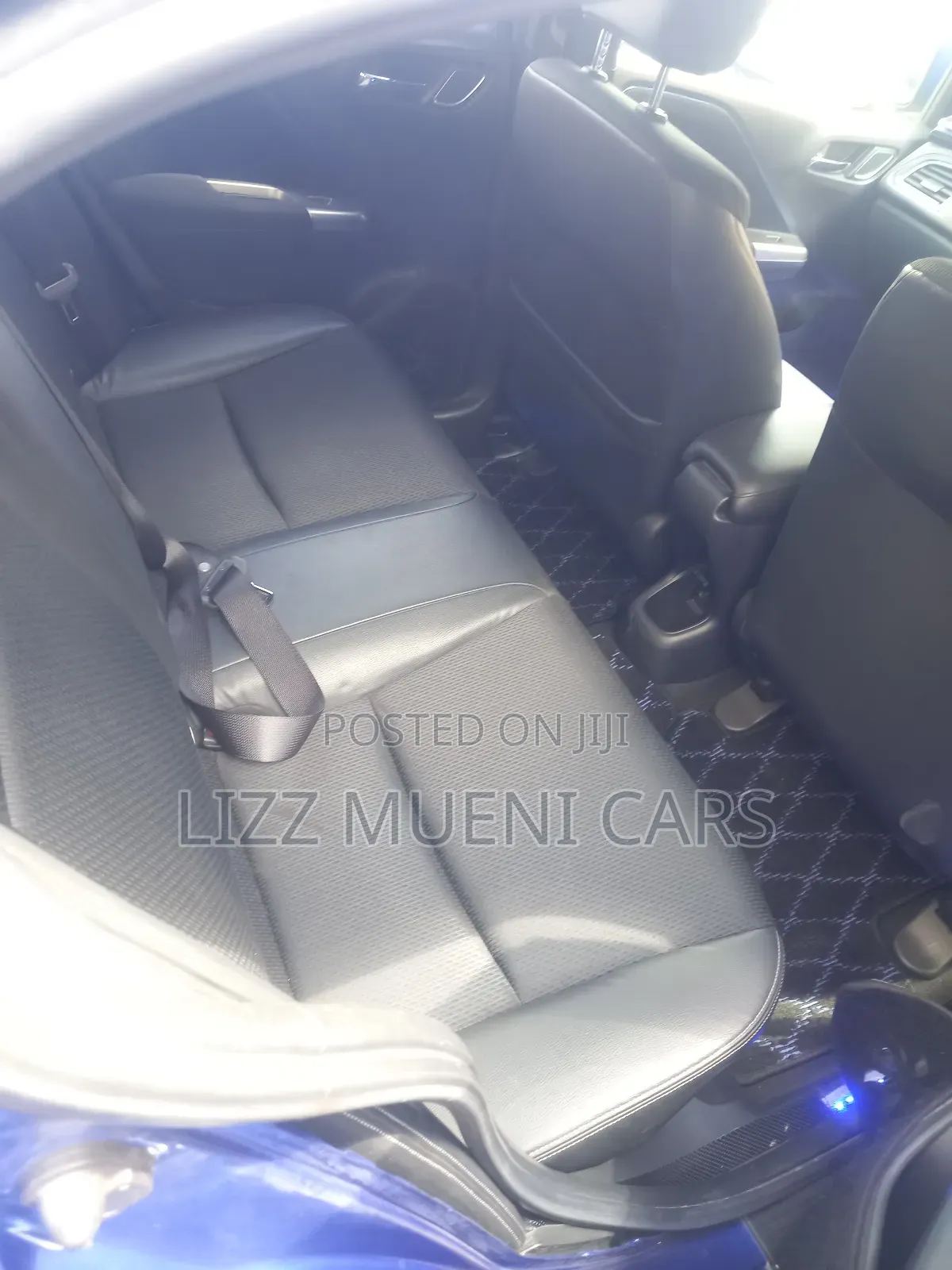 Honda Grace 2018 Blue