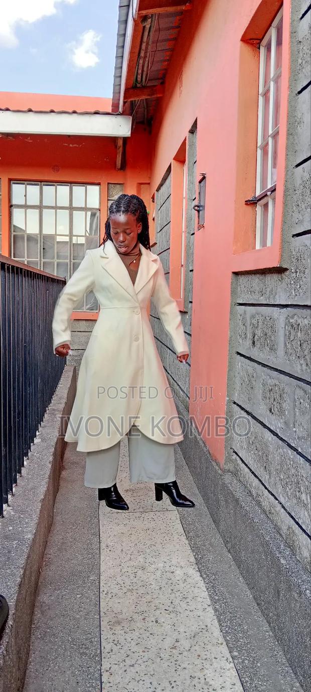 Classy Thrift Trench Coat - thumbnail 4