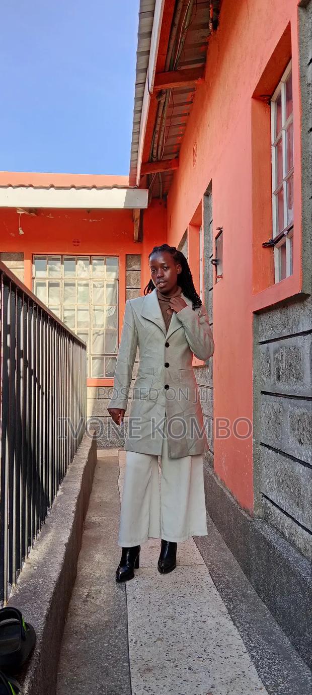 Classy Thrift Trench Coat - thumbnail 6
