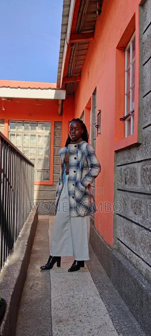 Classy Thrift Trench Coat - thumbnail 9