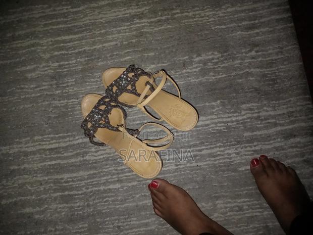 Comfortable Heels - thumbnail 3