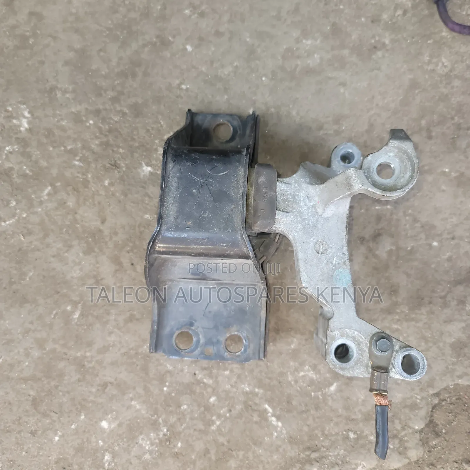 Nissan Xtrail Nt31 Engine Mountain