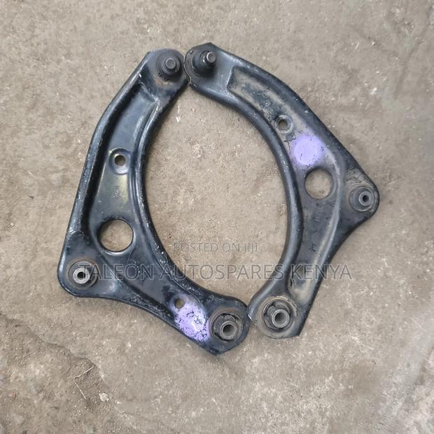 Nissan Note 2018 Lower Control Arms