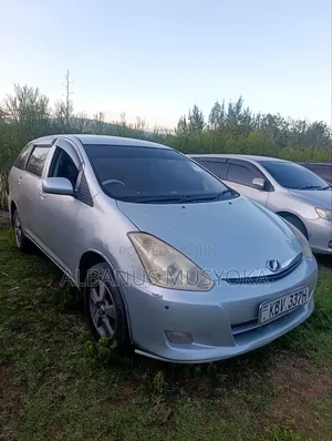 Toyota Wish 2005 Silver