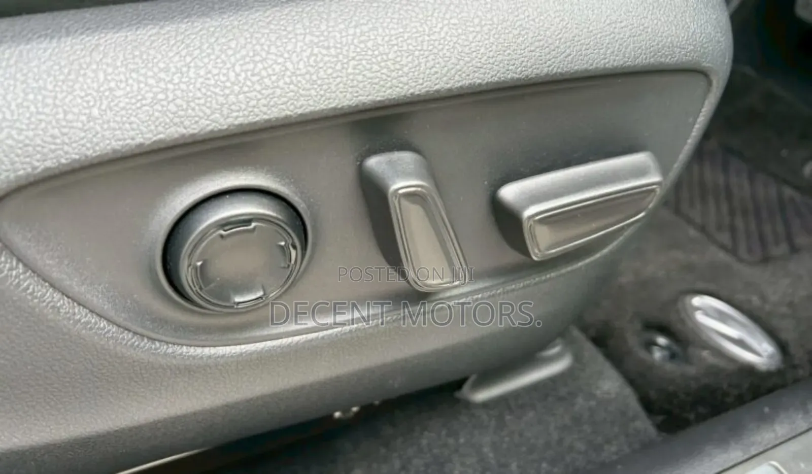 Toyota Harrier 2.0 2020 White