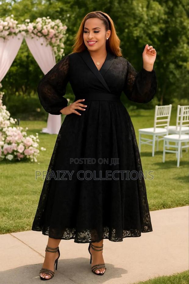 Premium Lace Masterpiece Midi Dress - thumbnail 4