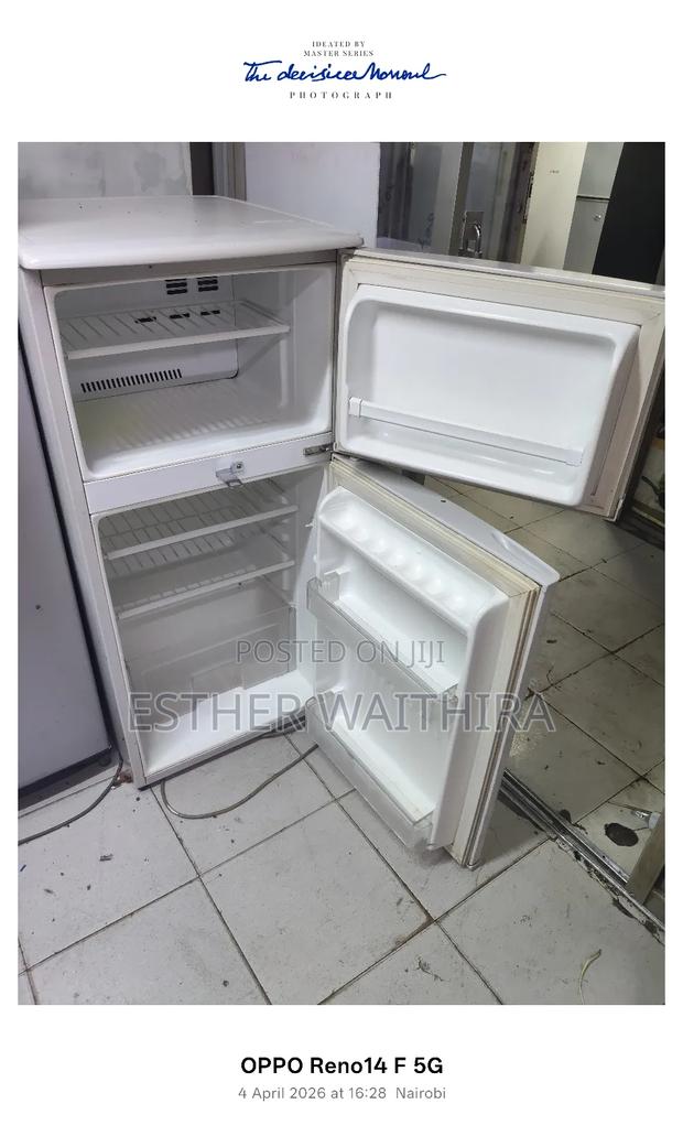 Lg Min Fridge in Good Working Condition - thumbnail 4