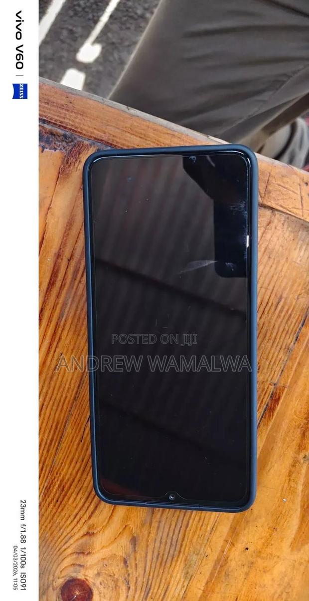 New Itel A06 64 GB Black