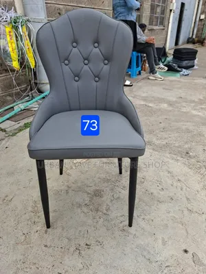 Button's Dining Table Chair 