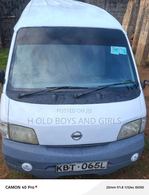 Nissan Vanette 2009 White