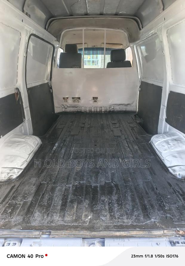 Nissan Vanette 2009 White - thumbnail 9