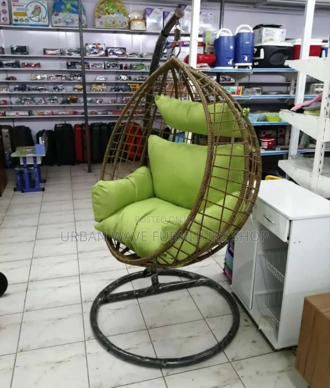 Relaxing Swinging Chair
