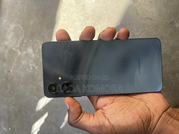Samsung Galaxy A06 64 GB Black - thumbnail 4