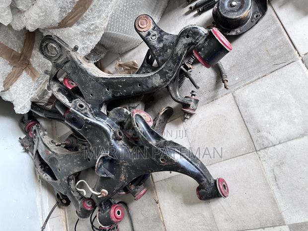 Land Rover Discovery 3/4 Suspension Arms