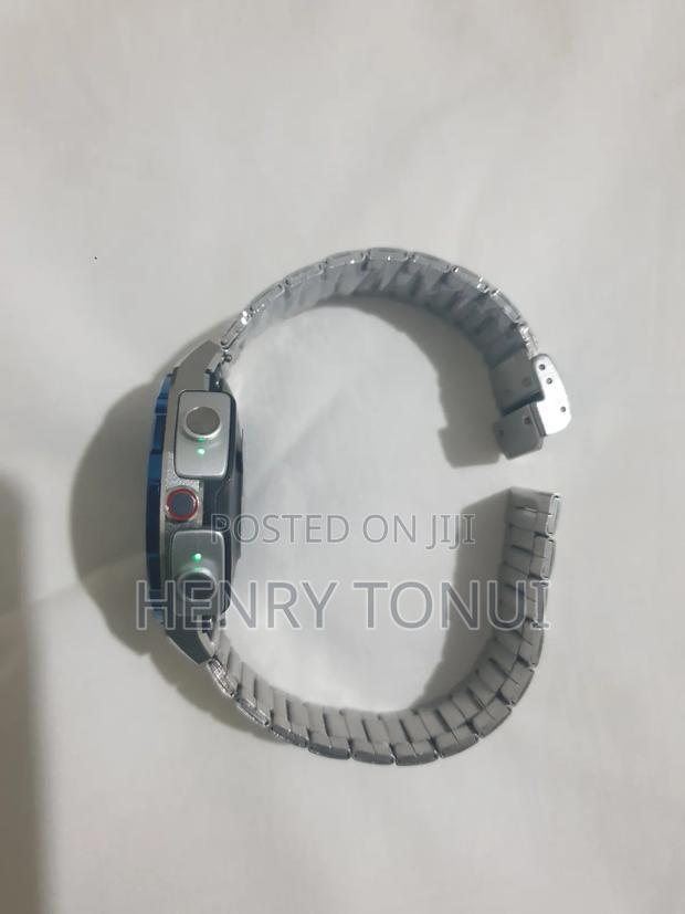 Smart Watch With Detachable in Built Earpods - thumbnail 5