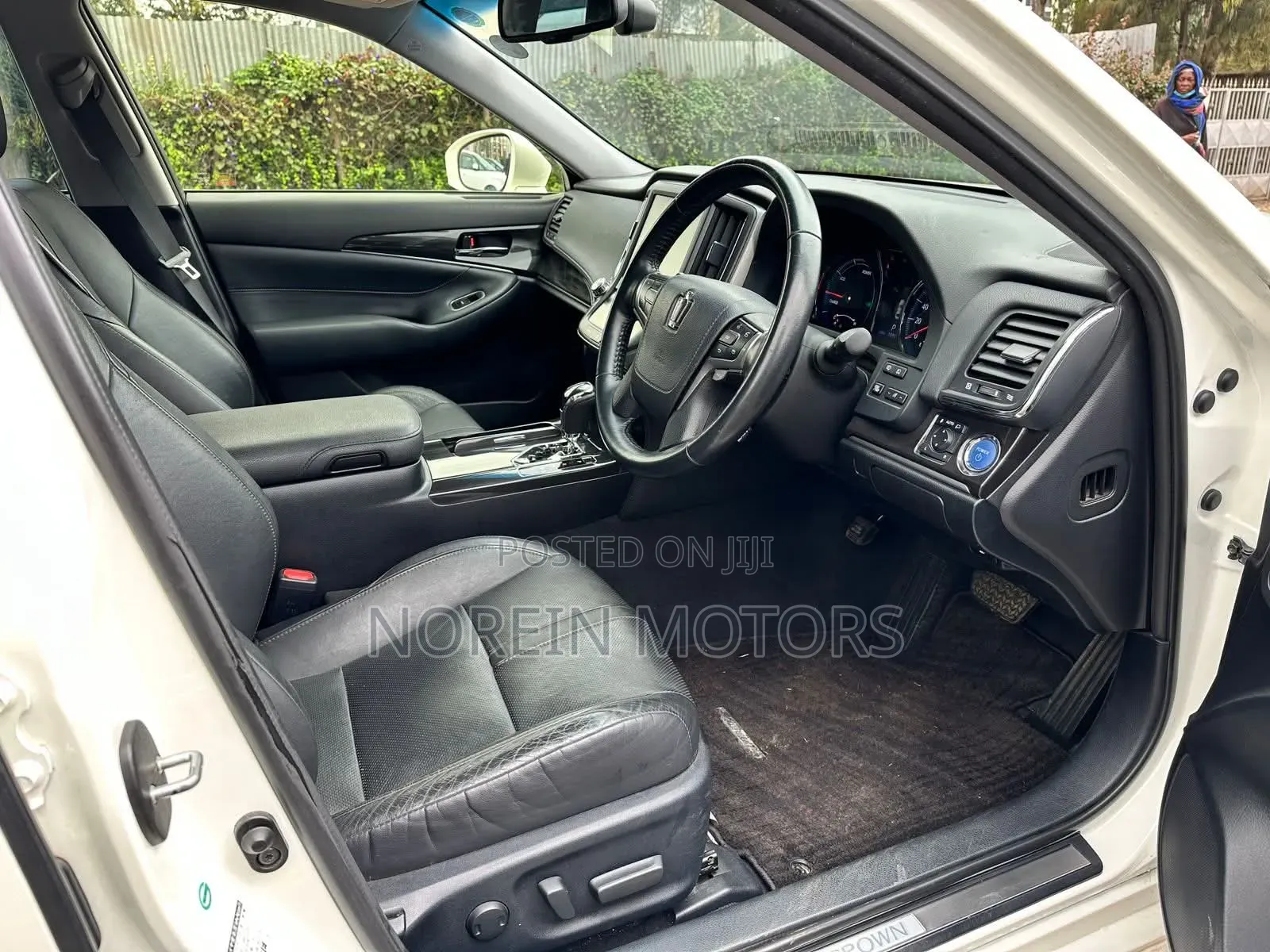 Toyota Crown 2018 Pearl