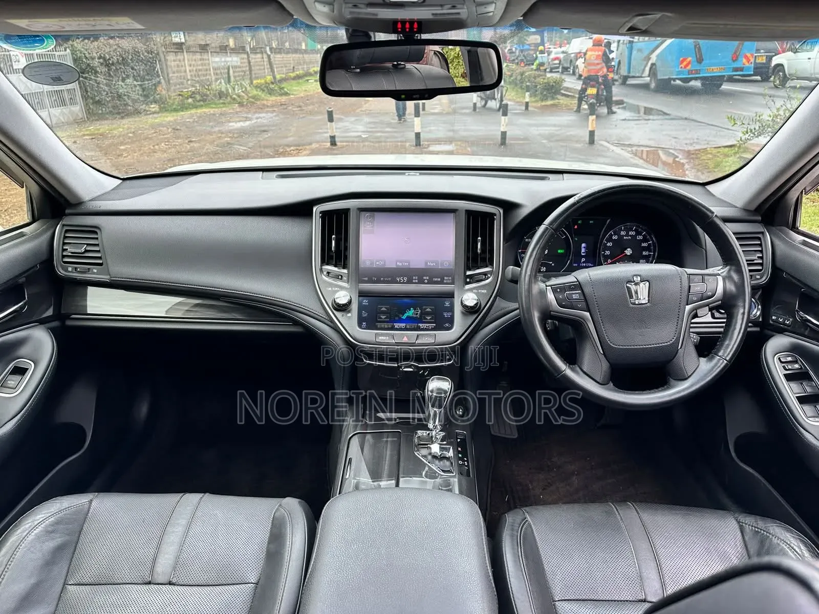 Toyota Crown 2018 Pearl