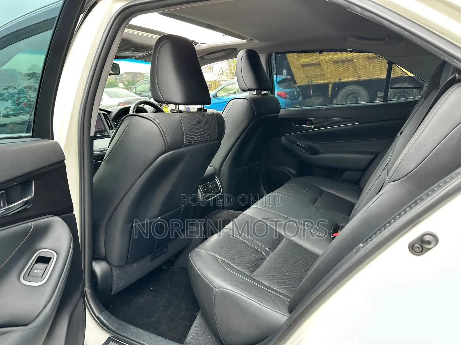 Toyota Crown 2018 Pearl