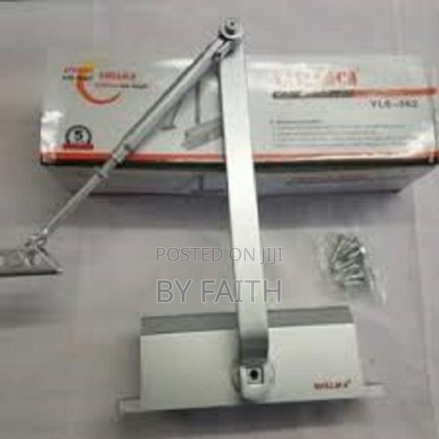 Restocked Hydraulic/Automatic/Door Closer - main view