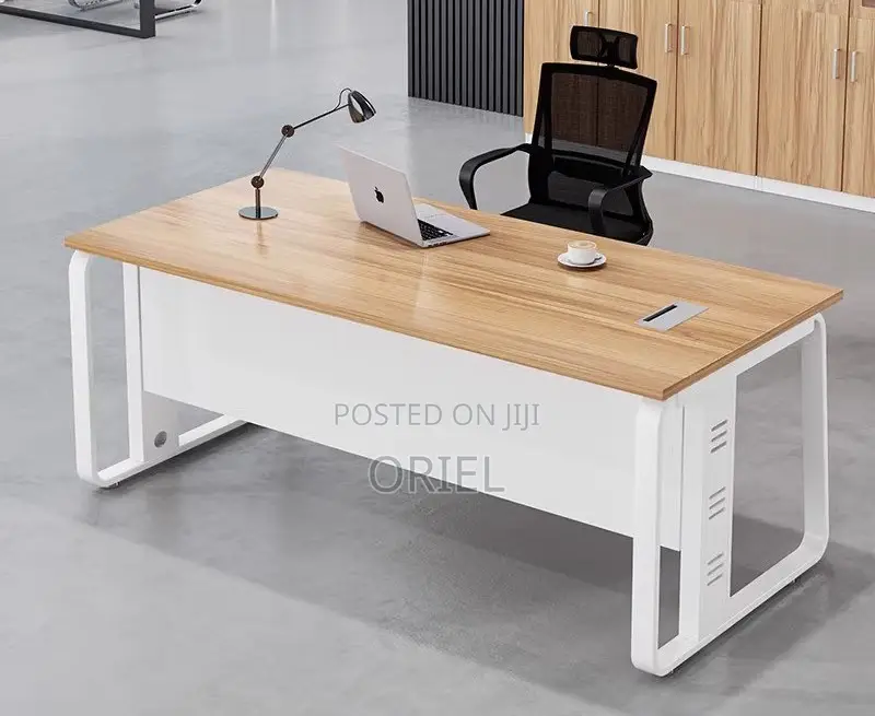 Office Desk : Classic Metal Frame Executive Minimalists Office Desk