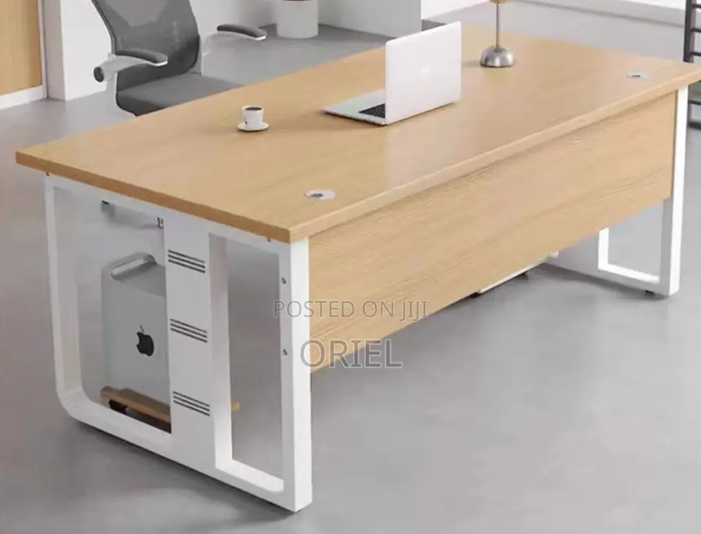 Office Desk : Classic Metal Frame Executive Minimalists Office Desk