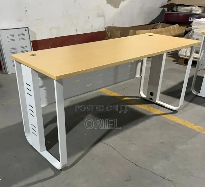 Office Desk : Classic Metal Frame Executive Minimalists Office Desk