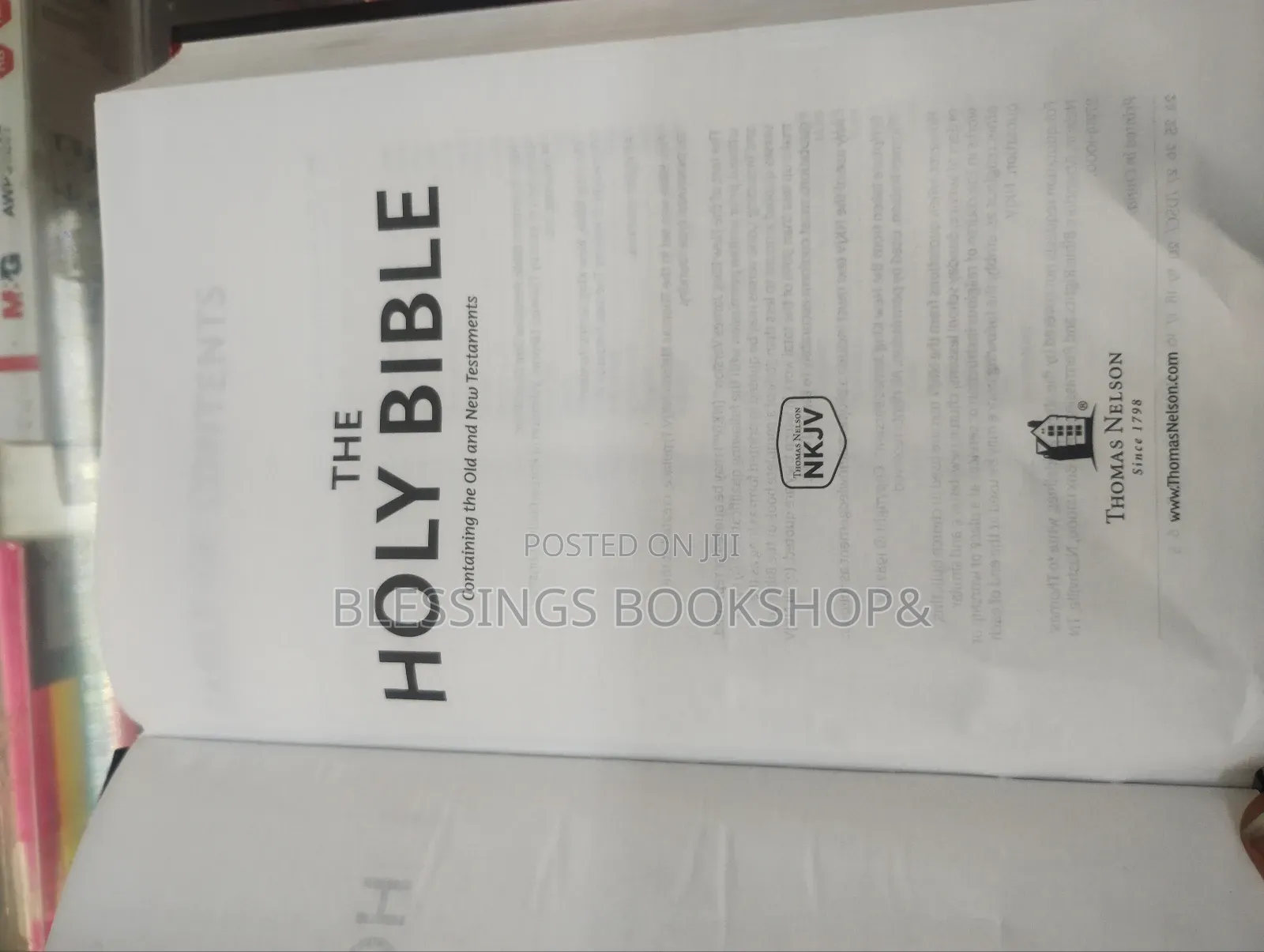NKJV Holy Bible . Giant Print Easily Readable