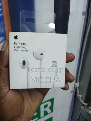 Apple Earphones Lightning Connector