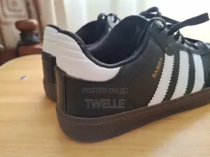 Sambas Black