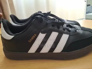 Sambas Black